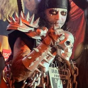 Meet your Posher, Neal